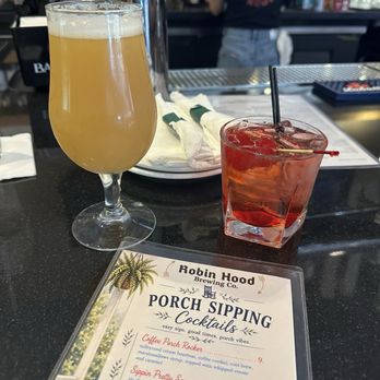 Robin Hood Brewing - American IPA and a cherry chill - Pizza Near Me - Bellefonte, Pennsylvania Robin Hood Brewing - American IPA and a cherry chill - Pizza Near Me - Bellefonte, Pennsylvania