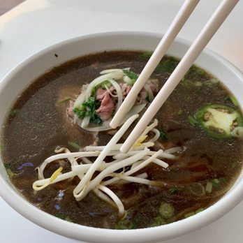 Mo Pho Mi - Large beef pho! - Vietnamese Near Me - Costa Mesa, California