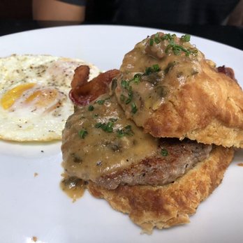Icehouse - Classic with two eggs (little too hard), biscuits/gravy, sausage patty, and two bacon strips - New American Near Me - Minneapolis, Minnesota