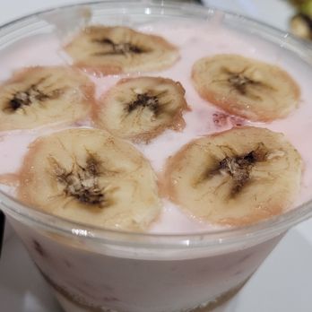 MCI Cafe - Vegan strawberry banana cheesecake - Cafes Near Me - Miami, Florida