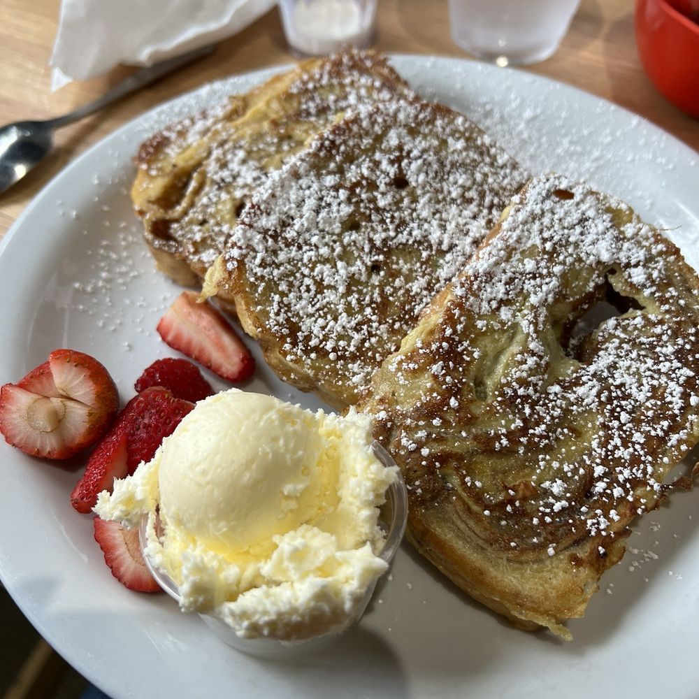 Batter Up Pancakes - Cinnamon roll French toast - Pancakes Near Me - Clovis, California Batter Up Pancakes - Cinnamon roll French toast - Pancakes Near Me - Clovis, California