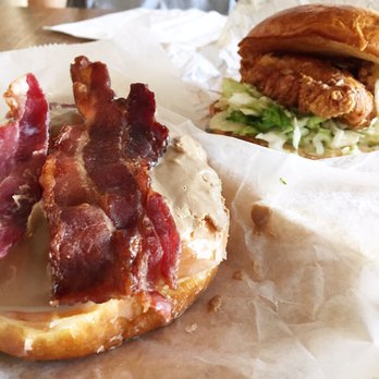 Do-Rite Donuts & Chicken - The morning to get fat - Donuts Near Me - Chicago, Illinois Do-Rite Donuts & Chicken - The morning to get fat - Donuts Near Me - Chicago, Illinois
