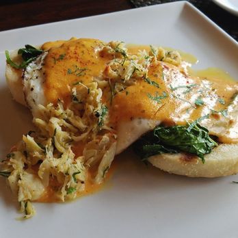 Moonshine 152 - Crab Egg Benedict - New American Near Me - Boston, Massachusetts