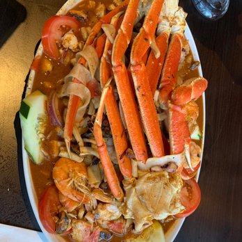 Mariscos el Puerto 3 - Vuelvelavida platter - Seafood Near Me - Crest Hill, Illinois