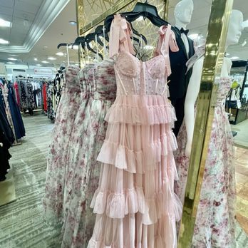 Macy's - So pretty (4.12.25) - Department Stores Near Me - McLean, Virginia