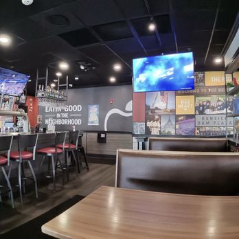 Applebee's Grill + Bar - American Near Me - Hawthorne, New York