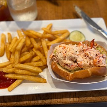 Tickets Newport - Lobster roll - American Near Me - Middletown, Rhode Island