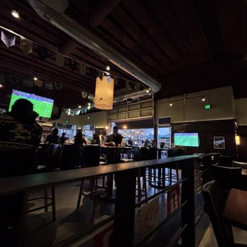 Bar Louie - Bar area - Bars Near Me - Tustin, California