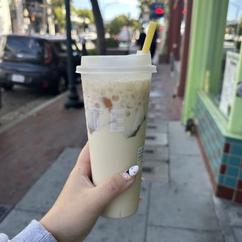 Heeretea - A cup of milk "Roaster Oolong" where? - Coffee & Tea Near Me - San Mateo, California Heeretea - A cup of milk "Roaster Oolong" where? - Coffee & Tea Near Me - San Mateo, California