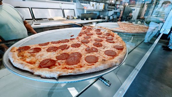 Romano's Pizza by null
