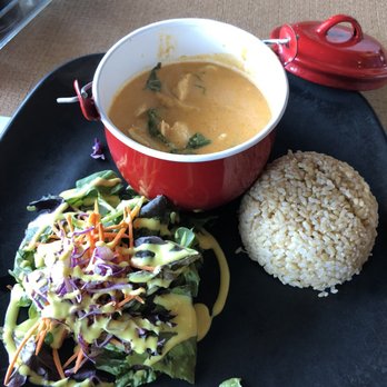 Kinnara Thai - Chicken red curry lunch special! - Thai Near Me - Van Nuys, California