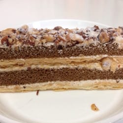 東海堂 - Hazelnut Layer