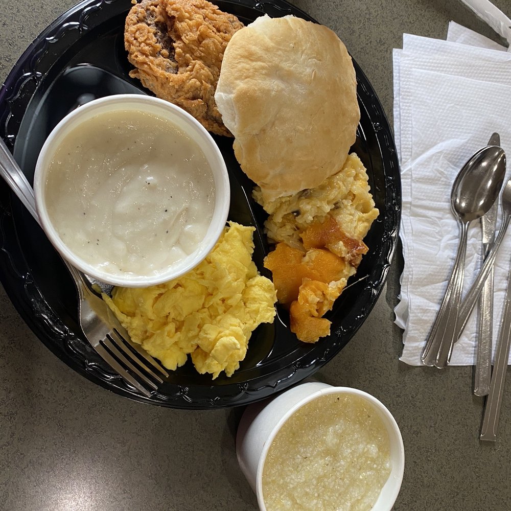 Fagan's Biscuit Barn - Biscuit with Gravy, Fried Chicken Filet, Hashbrown Casserole, One Egg- Cooked Your Way, Grits and Gravy (8 Ounces) - Southern Near Me - Cumming, Georgia
