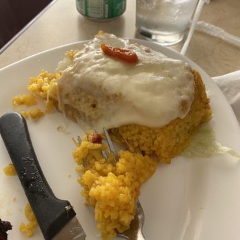 Don Carlin - Arroz con Pollo & Cheese - Cuban Near Me - Sunrise, Florida Don Carlin - Arroz con Pollo & Cheese - Cuban Near Me - Sunrise, Florida