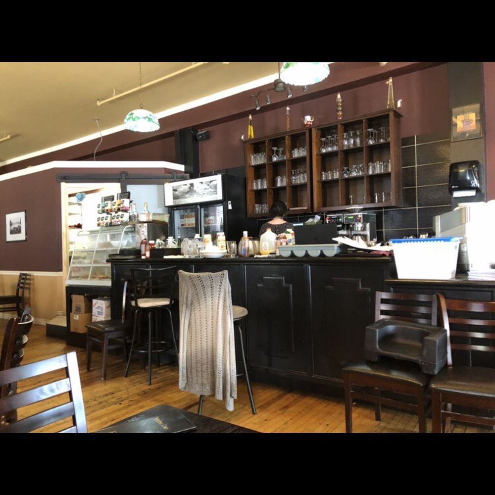 Darlise Cafe - Counter - Cafes Near Me - Kitchener, Ontario Darlise Cafe - Counter - Cafes Near Me - Kitchener, Ontario