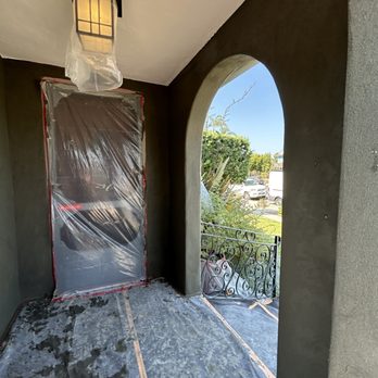 Stucco Maestro - New stucco in porch area. - Stucco Services Near Me Stucco Maestro - New stucco in porch area. - Stucco Services Near Me