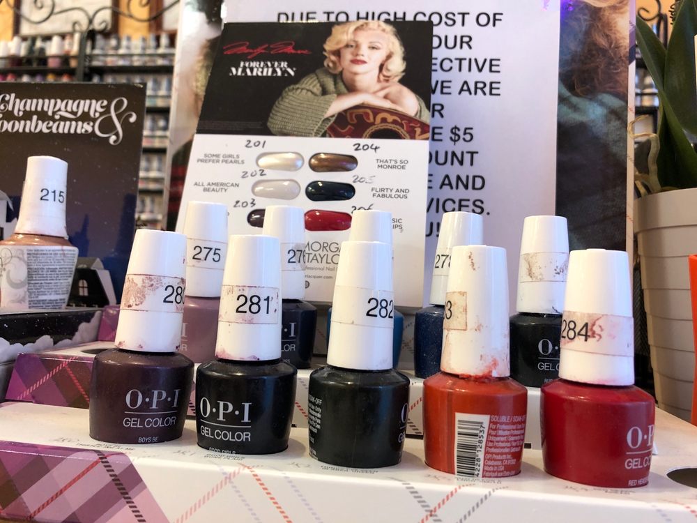 CHIC NAIL SPA 20 Photos & 42 Reviews 15500 W Greenfield Ave, Brookfield, Wisconsin Nail