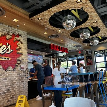 Raising Cane's Chicken Fingers - Cane's counter - Fast Food Near Me - Pompano Beach, Florida Raising Cane's Chicken Fingers - Cane's counter - Fast Food Near Me - Pompano Beach, Florida