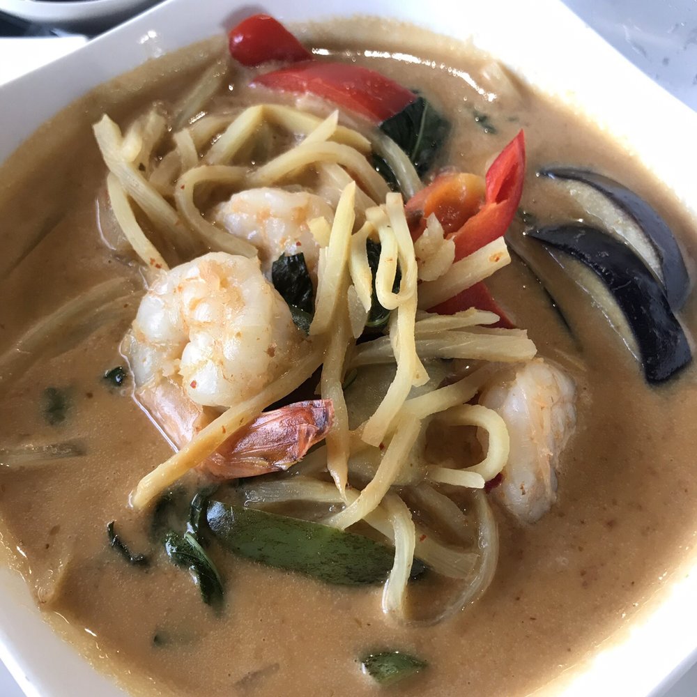 Bree Thai Restaurant - Shrimp Red Curry - Thai Near Me - Chicago, Illinois Bree Thai Restaurant - Shrimp Red Curry - Thai Near Me - Chicago, Illinois