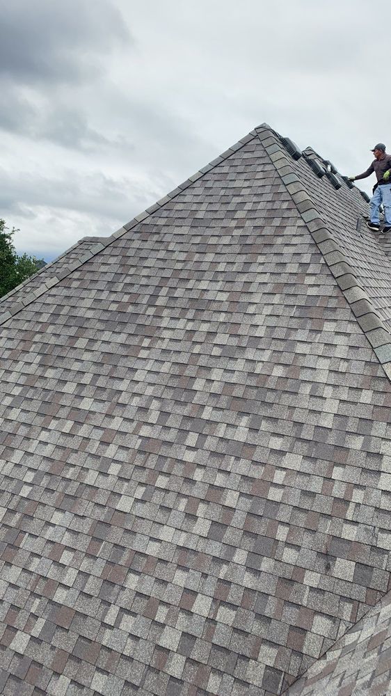 Slide of Elite Roofing