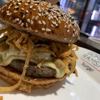 Gordon Ramsay Burger Las Vegas - Stout Burger - Burgers Near Me - Las Vegas, Nevada