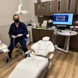 Aurora Family Dentistry - New Luxury Leather Chair - Oooh La La!