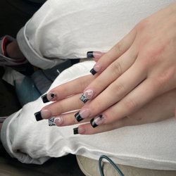 the Nail Bar