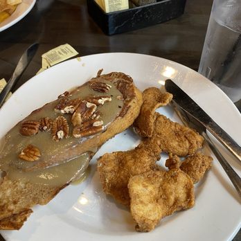 Bourbon Street Grille - Praline French Toast with Fried Chicken - Cajun/Creole Near Me - Dahlonega, Georgia Bourbon Street Grille - Praline French Toast with Fried Chicken - Cajun/Creole Near Me - Dahlonega, Georgia