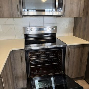 Aura Flow - Home Cleaning Near Me - Calgary, Alberta Aura Flow - Home Cleaning Near Me - Calgary, Alberta