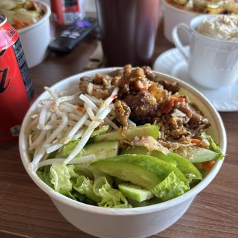 Sesame Dinette - Vermicelli Noodle Salad Bowl (bún) - Vietnamese Near Me - Long Beach, California Sesame Dinette - Vermicelli Noodle Salad Bowl (bún) - Vietnamese Near Me - Long Beach, California