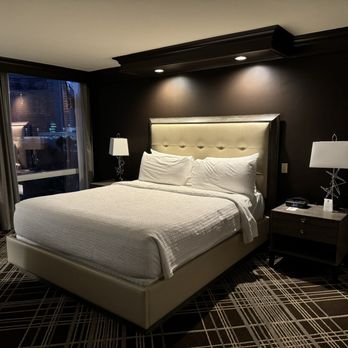 Treasure Island - Bed room - Hotels Near Me - Las Vegas, Nevada Treasure Island - Bed room - Hotels Near Me - Las Vegas, Nevada