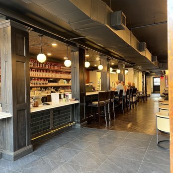 Stable Reserve Distillery - the bar and dining area - Cocktail Bars Near Me - Franklin, Tennessee