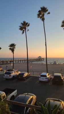 Manhattan Beach Pier by null