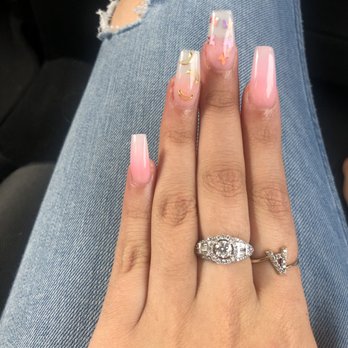 Quality Nails & Spa - Nail Salons Near Me - Long Beach, California