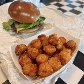 Harbor Burger Shack - Burgers Near Me - Kittery, Maine