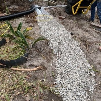 Beachside Luxury Landscaping - a gravel path - Landscaping Near Me Beachside Luxury Landscaping - a gravel path - Landscaping Near Me