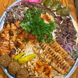 Al Malek Banquet and Grill - Al Malek Specialty #1 which also comes served with fattoush and hommous!