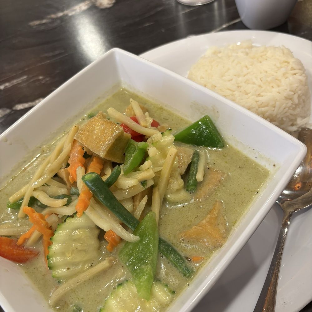 Green curry with tofu Green curry with tofu