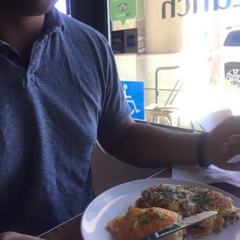 Le Coffee Shop - Breakfast & Brunch Near Me - Temecula, California