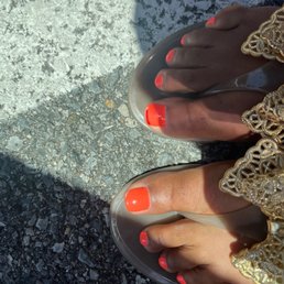 Chipped Polish after 2 days Chipped Polish after 2 days