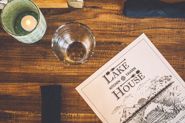 The Lake House Kitchen & Tavern by null