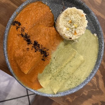 Los Huacales - Red cheese and green chicken enchiladas with rice. - Mexican Near Me - Guanajuato, GUA