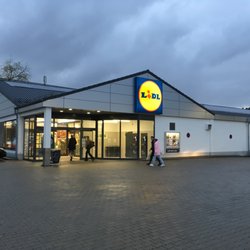 LiDL - Viel Platz, aber wenig Liebe für die Kunden.