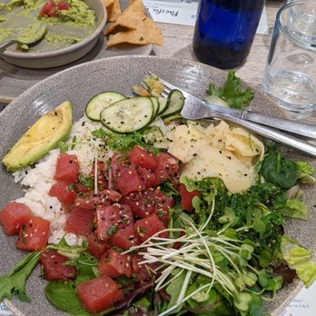 Pacific Catch - Japanese poke - Sushi Bars Near Me - Santa Clara, California
