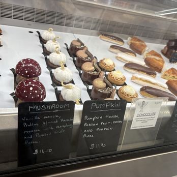 Pascal & Cathy Bakery - Pastries - Bakeries Near Me - Pompano Beach, Florida