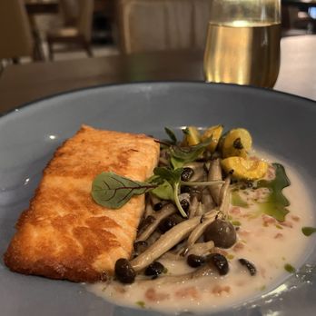 Harvest - Salmon - below average flavor. Just one person's opinion. - New American Near Me - Las Vegas, Nevada Harvest - Salmon - below average flavor. Just one person's opinion. - New American Near Me - Las Vegas, Nevada