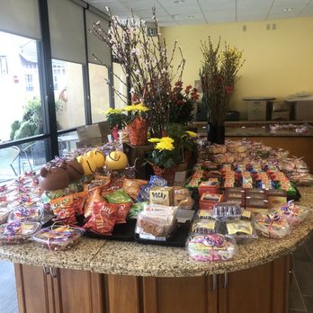 Kien Giang Bakery - Lunar New Year snacks - Bakeries Near Me - Los Angeles, California Kien Giang Bakery - Lunar New Year snacks - Bakeries Near Me - Los Angeles, California