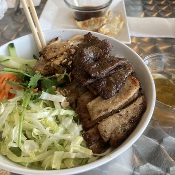 Ba Mien Bistro - Combo Vermicelli & Chicken Potstickers (6) - Vietnamese Near Me - Houston, Texas