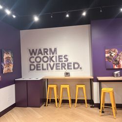 Insomnia Cookies