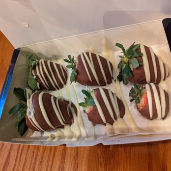 Halleez - Desserts Near Me - Buffalo, New York Halleez - Desserts Near Me - Buffalo, New York